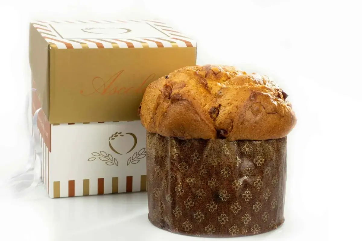 Il panettone tradizionale di Fiorenzo Ascolese Fiorenzo Ascolese &egrave; il re del panettone tradizionale