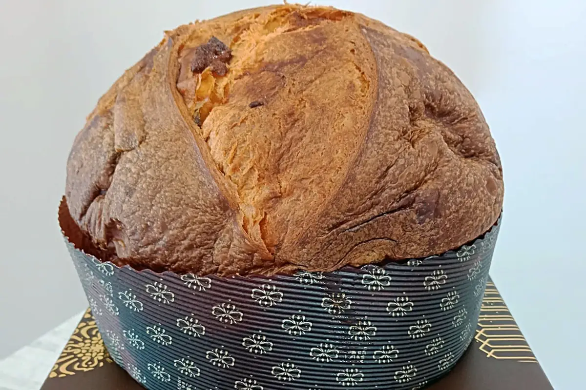 Fiorenzo Ascolese firma il panettone estivo &ldquo;Cuore di albicocca del Vesuvio&rdquo;