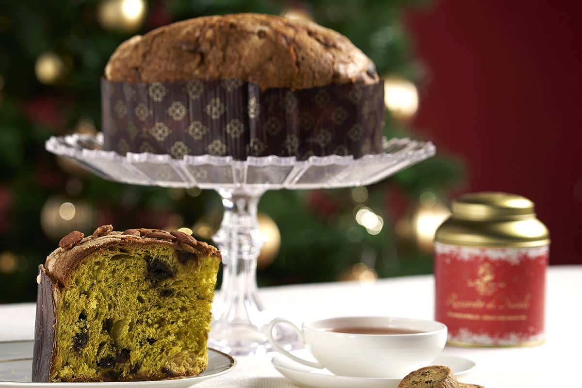 Il Panettone artigianale al Matcha e Amarene Un Natale ricco di aromi con La Via del T&egrave;