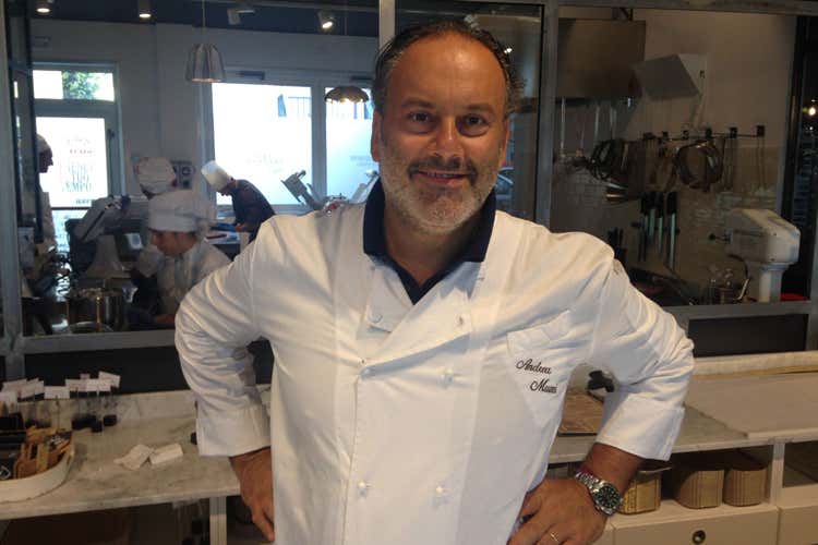 Andrea Muzzi (Il panettone e i vini regionali In una guida 72 abbinamenti)