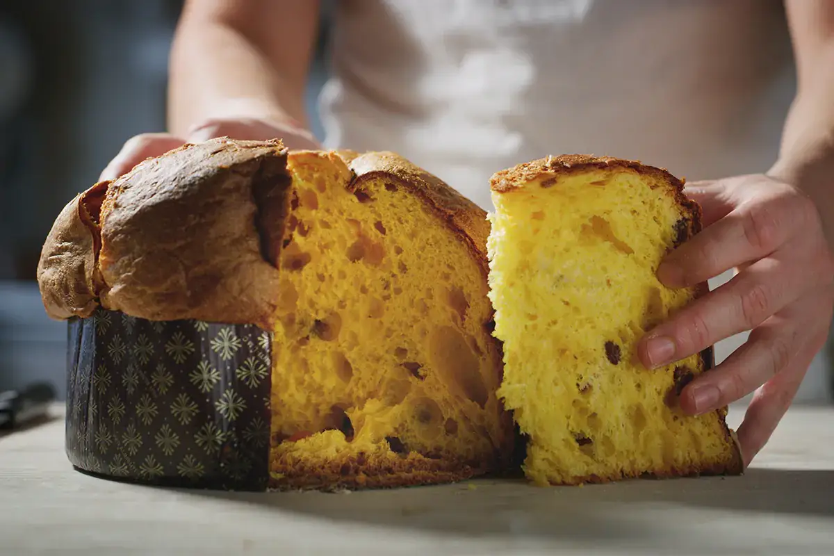 Il panettone Sulla spiaggia di Minori &egrave; tempo della Notte del Panettone