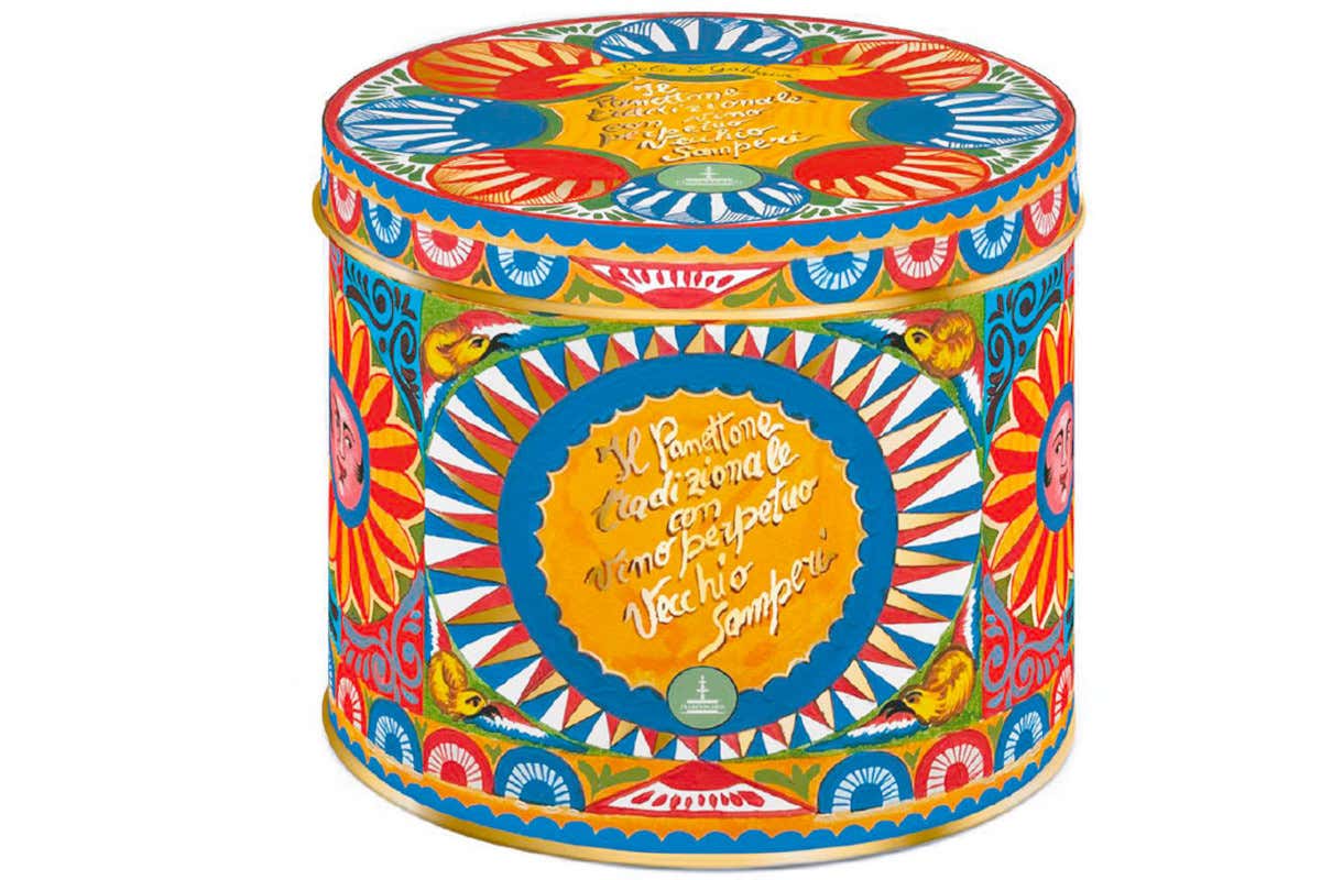 Natale, i panettoni più costosi del 2025: ecco la classifica Natale, i panettoni più costosi del 2025: ecco la classifica