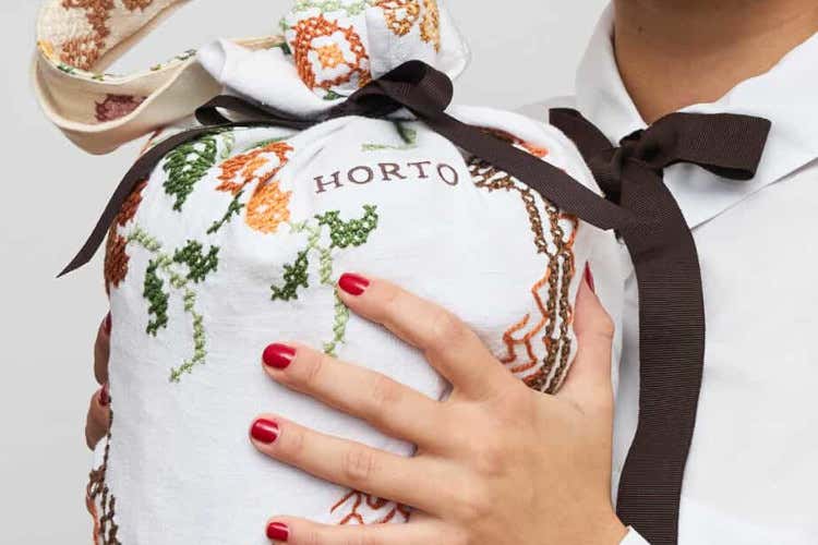 Natale, i panettoni più costosi del 2025: ecco la classifica Natale, i panettoni più costosi del 2025: ecco la classifica