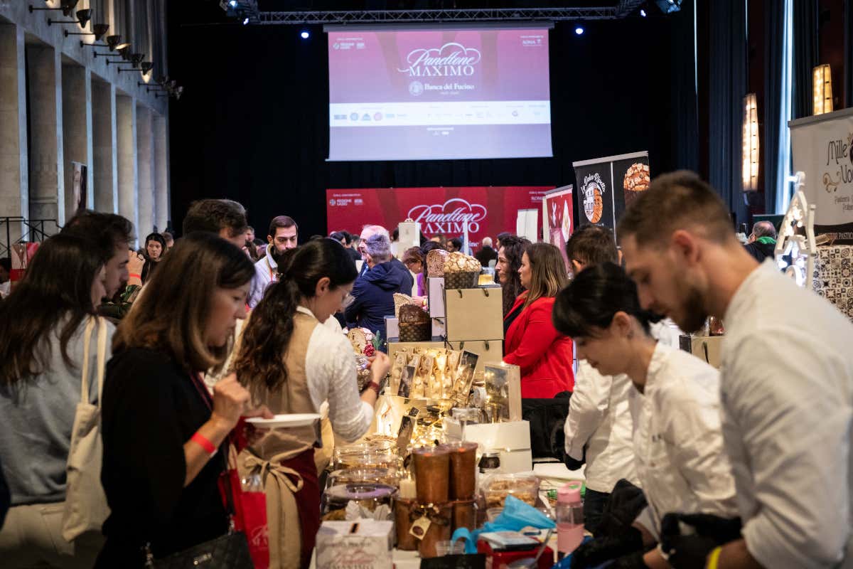 Panettone Maximo 2025: Roma celebra il dolce di Natale con gusto e spettacolo Panettone Maximo 2025: Roma celebra il dolce di Natale con gusto e spettacolo