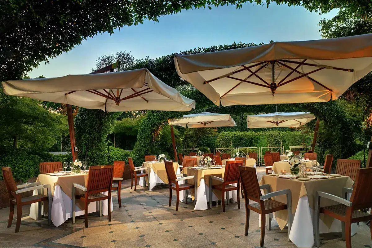 Il ristorante PanEvo del Westin Palace Milano, senza convegni hotel ko? Ristorante interno arma per salvarsi