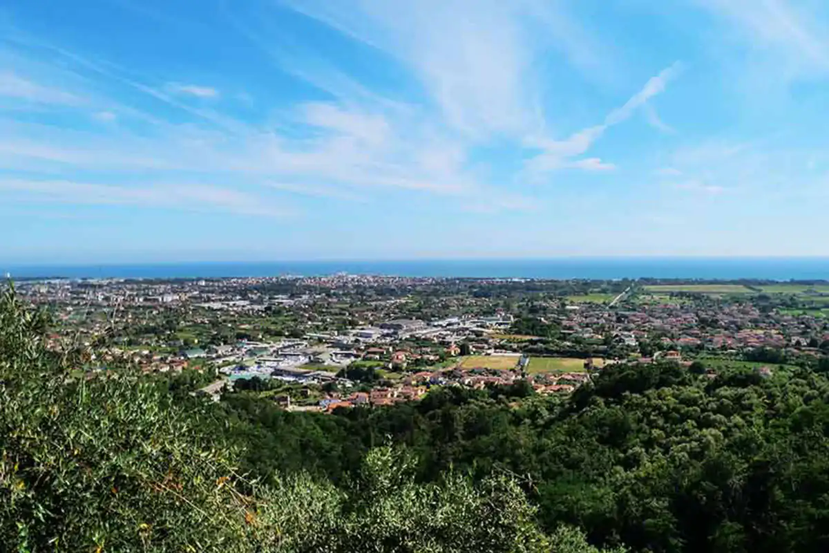 La costa &egrave; a breve distanza Casale Amati: storia, quiete, accoglienza