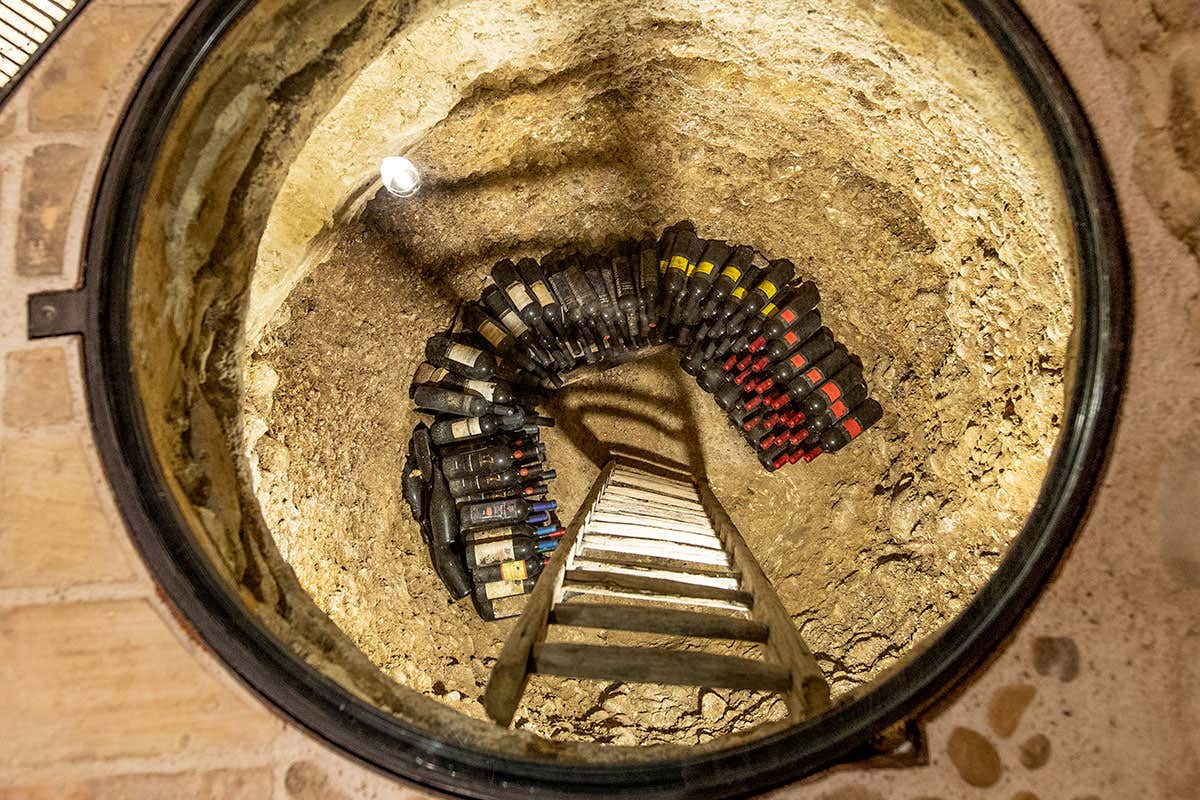 Scoprire l’Abruzzo autentico in un borgo storico con vigneti sospesi sul mare