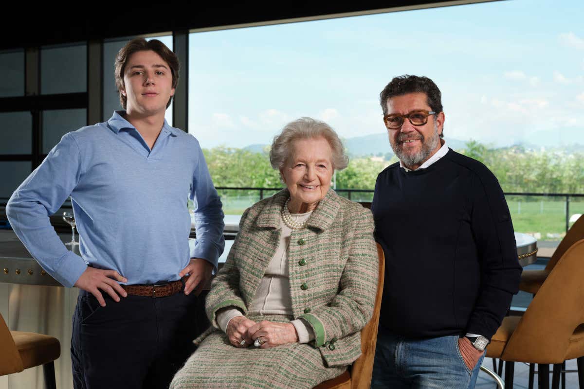 Paolo Rabotti, Paola Rovetta ed Emanuele Rabotti&nbsp; Monte Rossa festeggia i 50 anni di vino con una nuova cantina