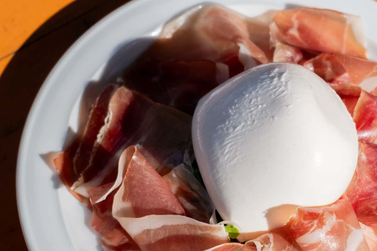 Cena all'aperto con buon cibo in un parco? Al Laurentino, a pochi minuti da Roma