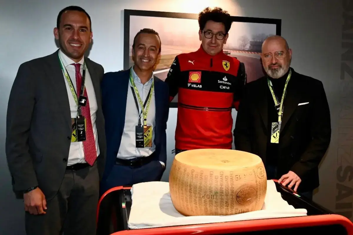 Manlio di Stefano, Nicola Bertinelli, Mattia Binotto e Stefano Bonaccini, Presidente della Regione Emilia Romagna Parmiggiano, Verdi e Bottura testimonial del teatro Regio di Parma a New York