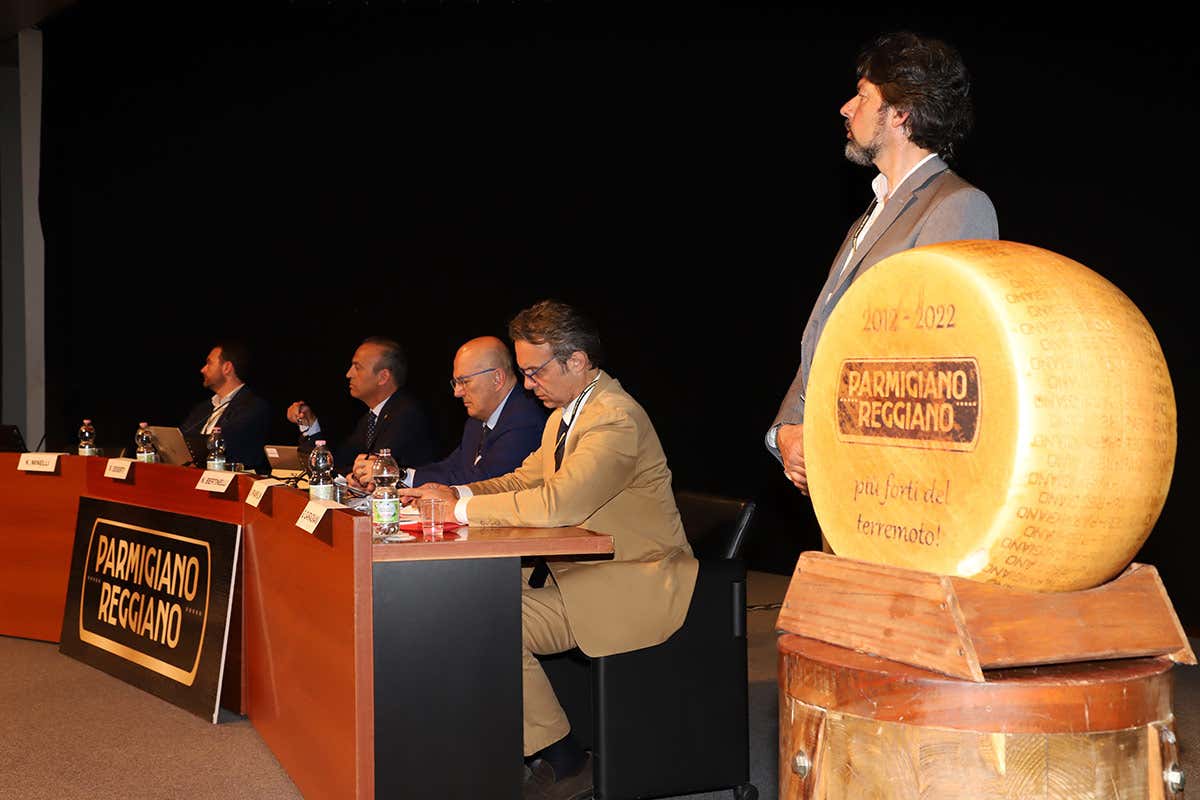 Parmigiano Reggiano, la produzione continua a crescere:  10,6% negli ultimi 4 anni