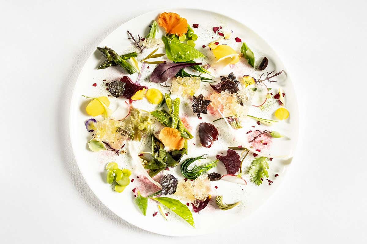 Lo chef che in Franciacorta firma un menu capace di raccontare l'Italia contemporanea Lo chef che in Franciacorta firma un menu capace di raccontare l'Italia contemporanea