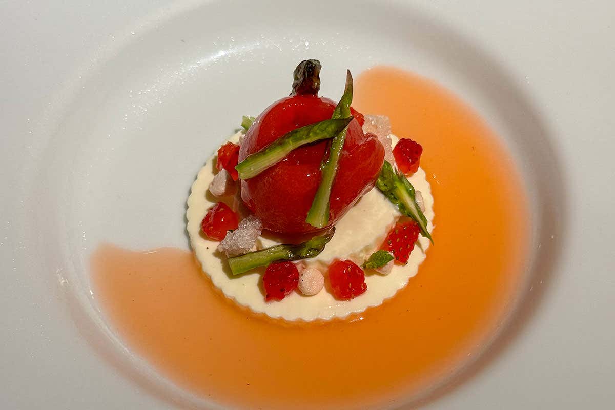 Lo chef che in Franciacorta firma un menu capace di raccontare l'Italia contemporanea Lo chef che in Franciacorta firma un menu capace di raccontare l'Italia contemporanea