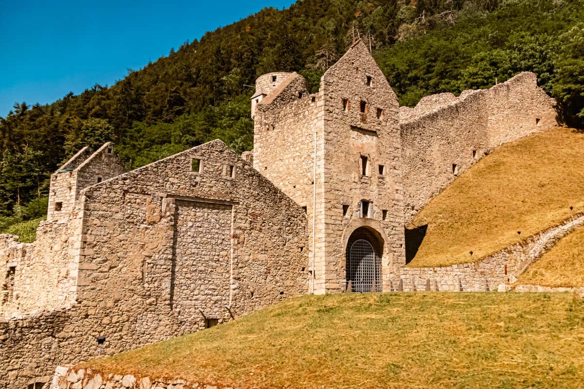 La Chiusa, la fortificazione che si incontra tra Rio Pusteria e Vandoies