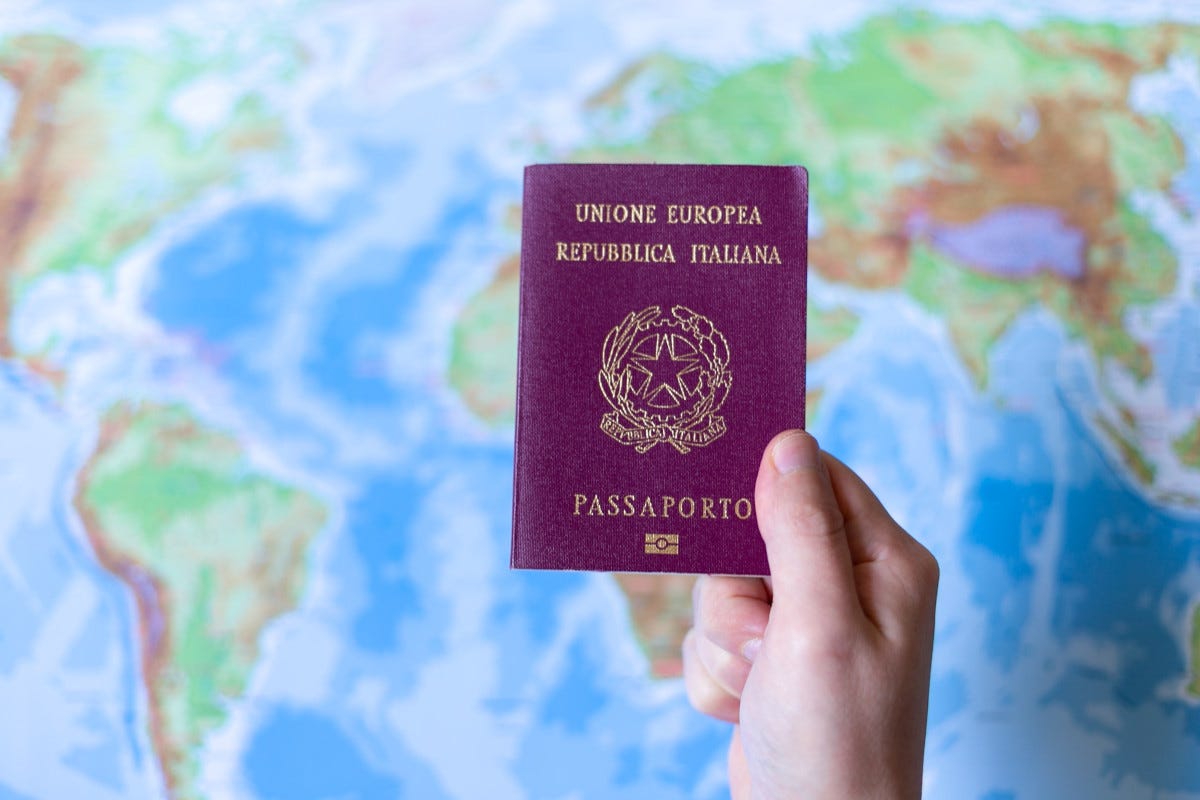 Il passaporto italiano è il 3° 
