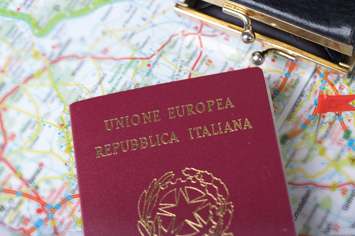 Passaporti veloci? Non certo in Posta: in tutta Italia attivi solo due sportelli