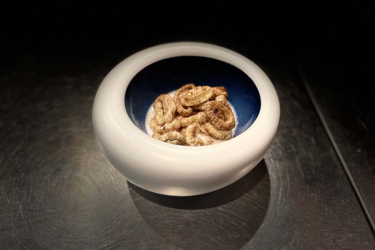 La pasta soffiata alla cannella in latte di cocco e mandorle del cuoco Valerio Braschi Pasta, nel mondo la più richiesta è quella italiana