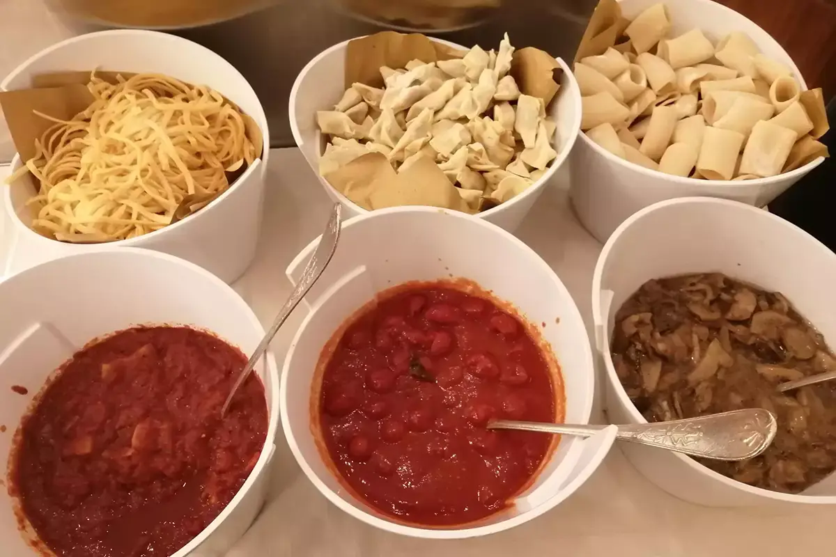 Formati di pasta fresca e condimenti per ogni palato 