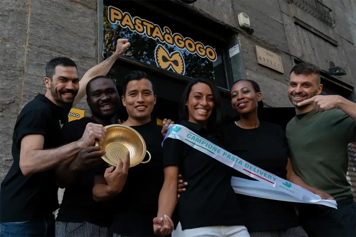 Il team di Pasta &agrave; Gogo Pasta &agrave; Gogo, campioni di pasta delivery che guidano il fenomeno su Deliveroo
