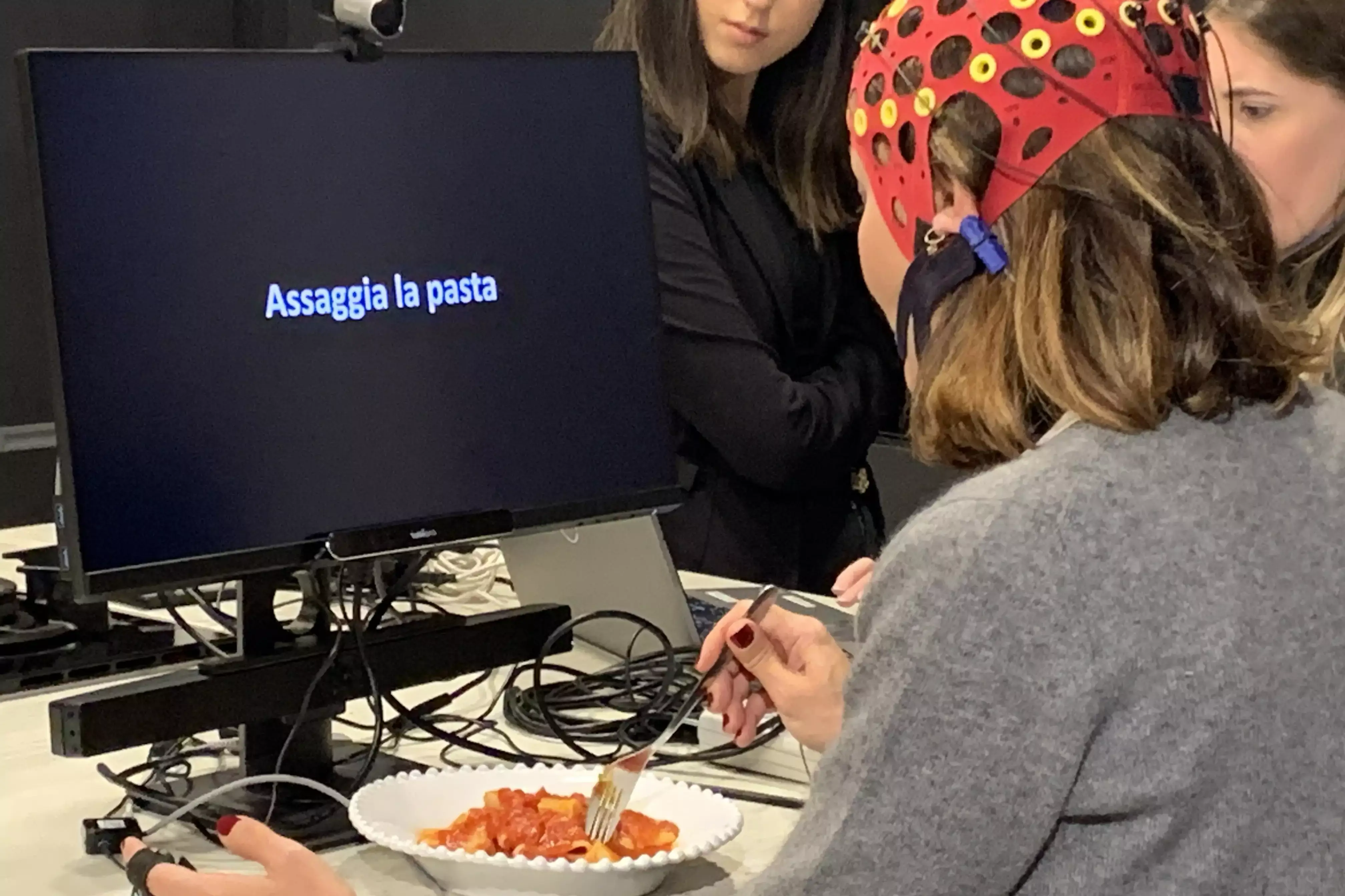 Sono state analizzate le espressioni del volto e le attivazioni cerebrali legate alle emozioni La pasta ci rende felici, lo conferma la scienza