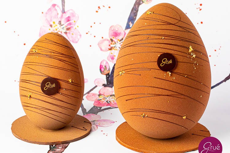 le Uova di cioccolato, decorate minuziosamente a mano La Pasqua 2021 nel Lazio tra staycation e picnic in casa