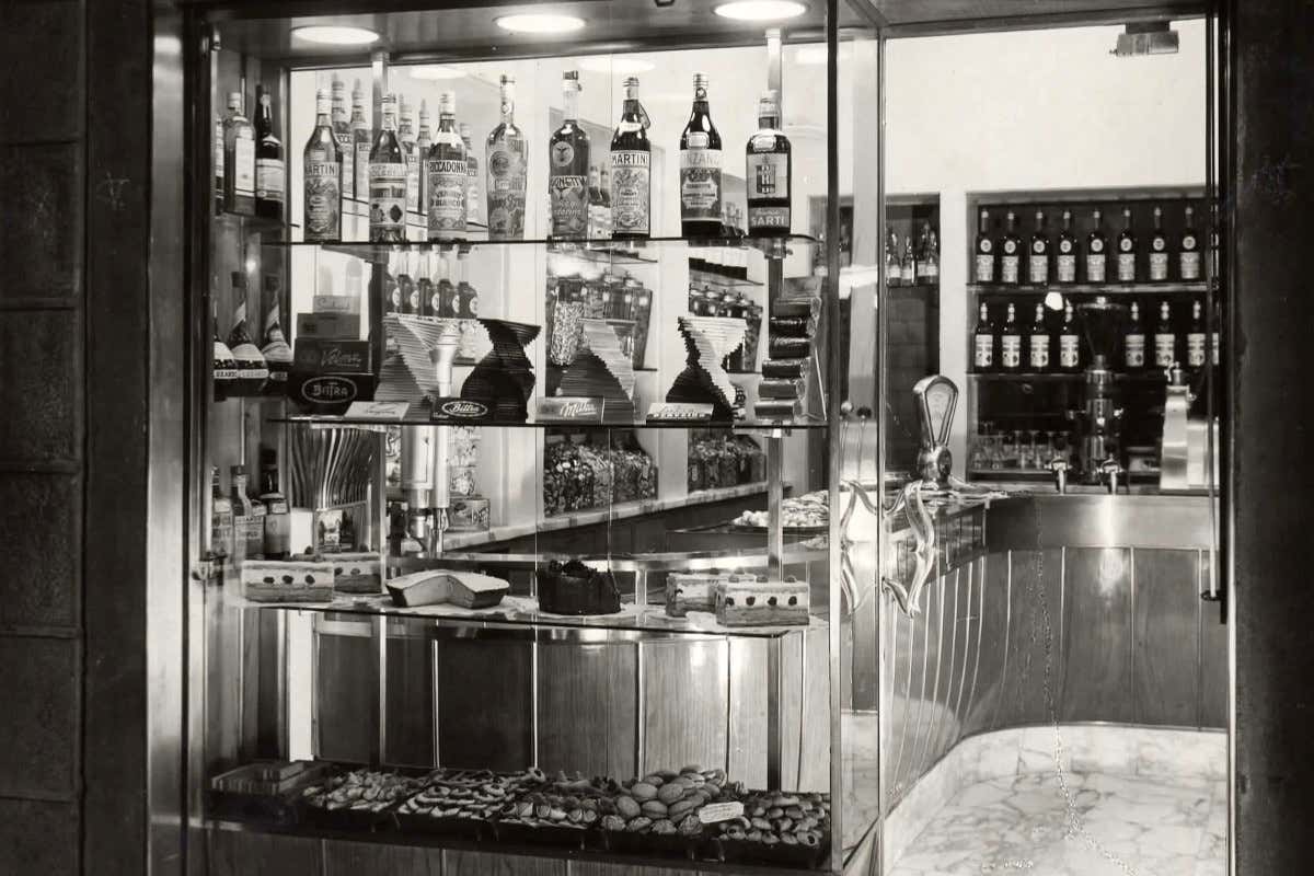 Pasticceria Gualtieri riapre e spegne 90 candeline con un restyling anni '30