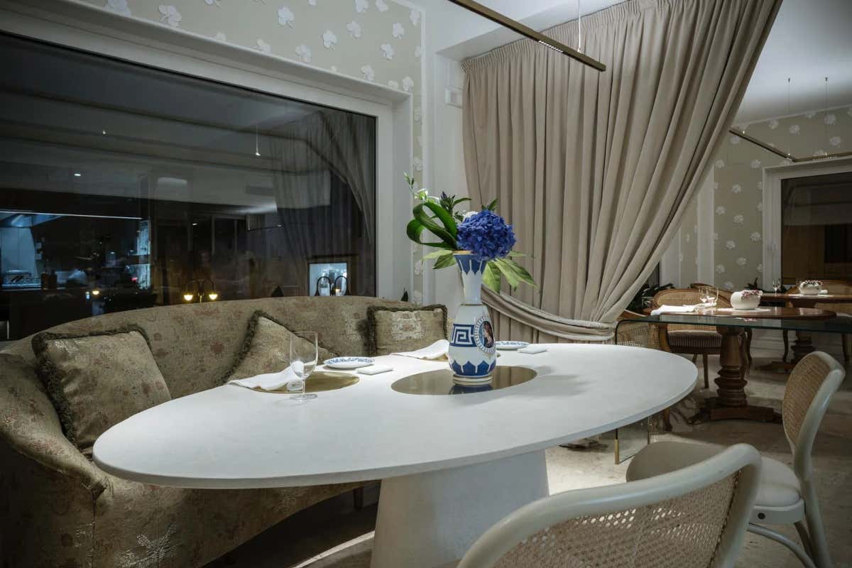 Il Charleston riapre a Palermo con menu che racconta la sua storia