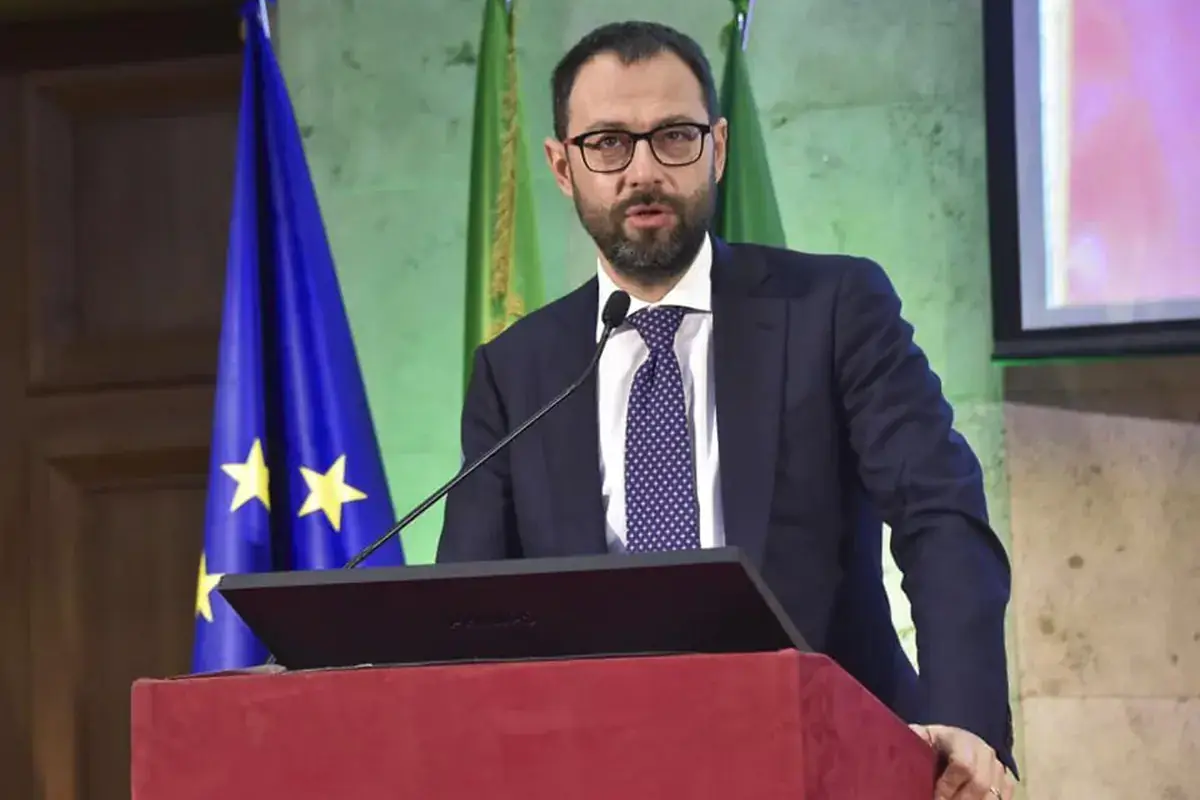 Il ministro Stefano Patuanelli Dop, Igp e Stg: l'Europa vuole cambiare la certificazione, l'Italia frena