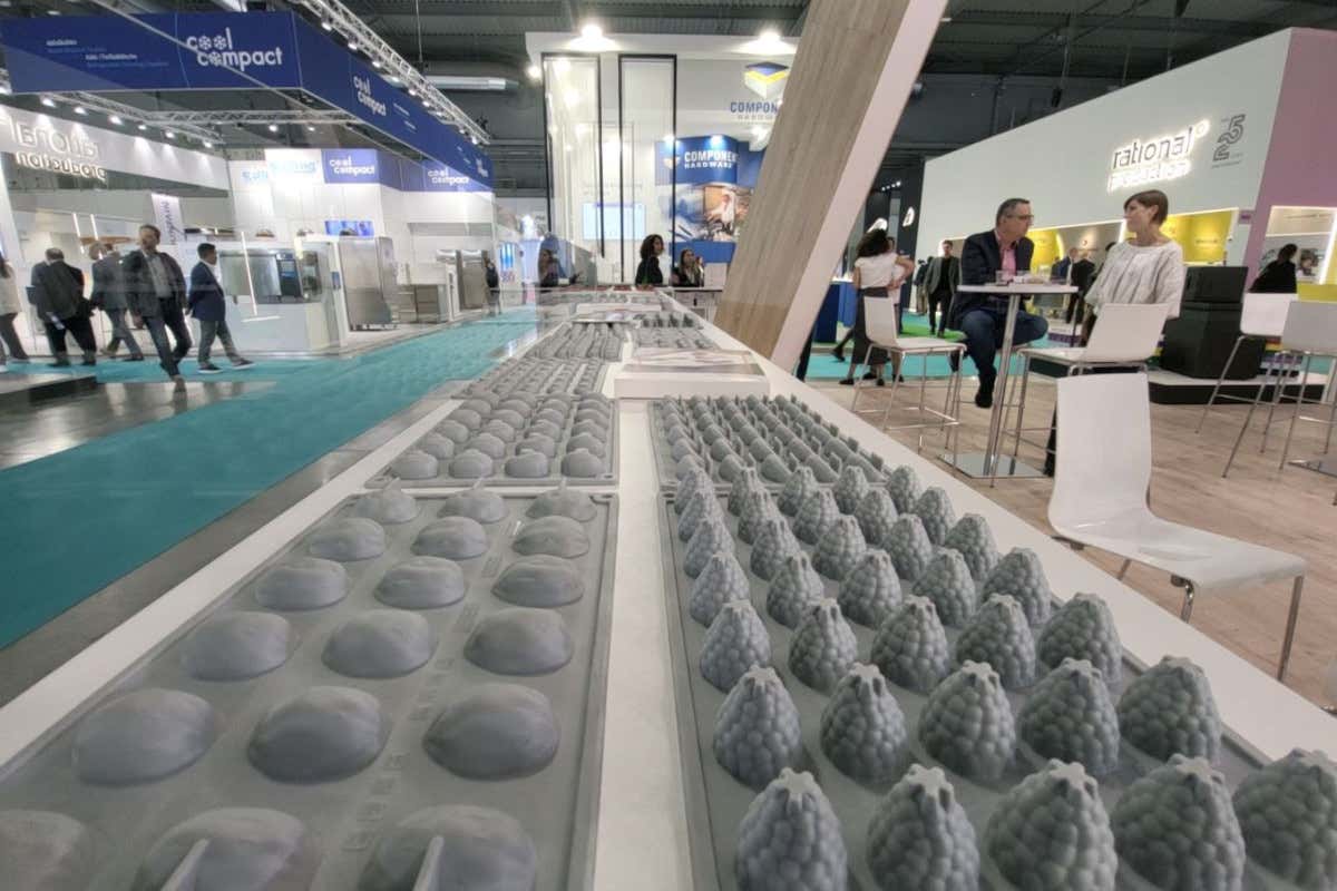 La funzionalità e lo stile di stampi e contenitori Pavoni ispira gli chef