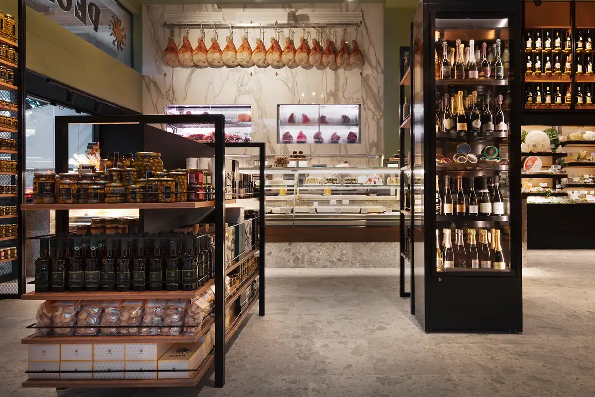 Addio a Angelo Stoppani, icona della gastronomia e artefice del mito Peck