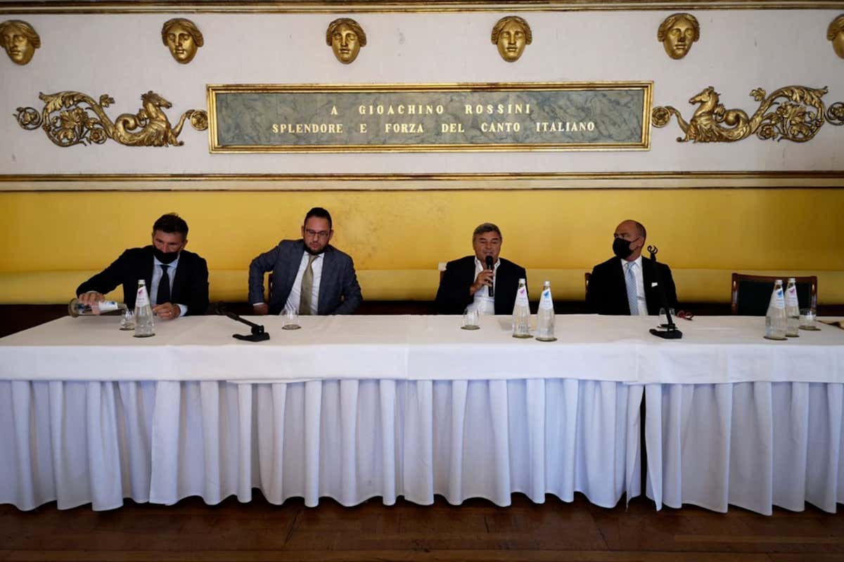 Un momento delle celebrazioni istituzionali dell'anniversario Caff&egrave; Pedrocchi, 190 anni di storia fra espressi, cultura e stile