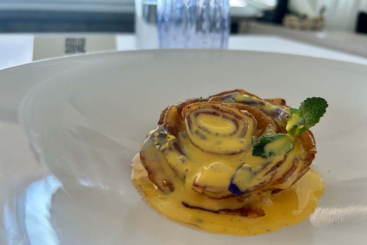 Pepe Nero, a Capodimonte nuova rotta con lo chef Salvo Cravero