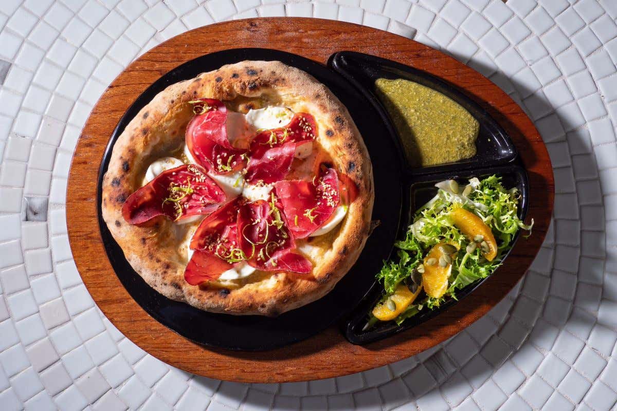 A casa di Franco Pepe, il pizzaiolo n°1 al mondo che ha stregato l'alta cucina A casa di Franco Pepe, il pizzaiolo n°1 al mondo che ha stregato l'alta cucina