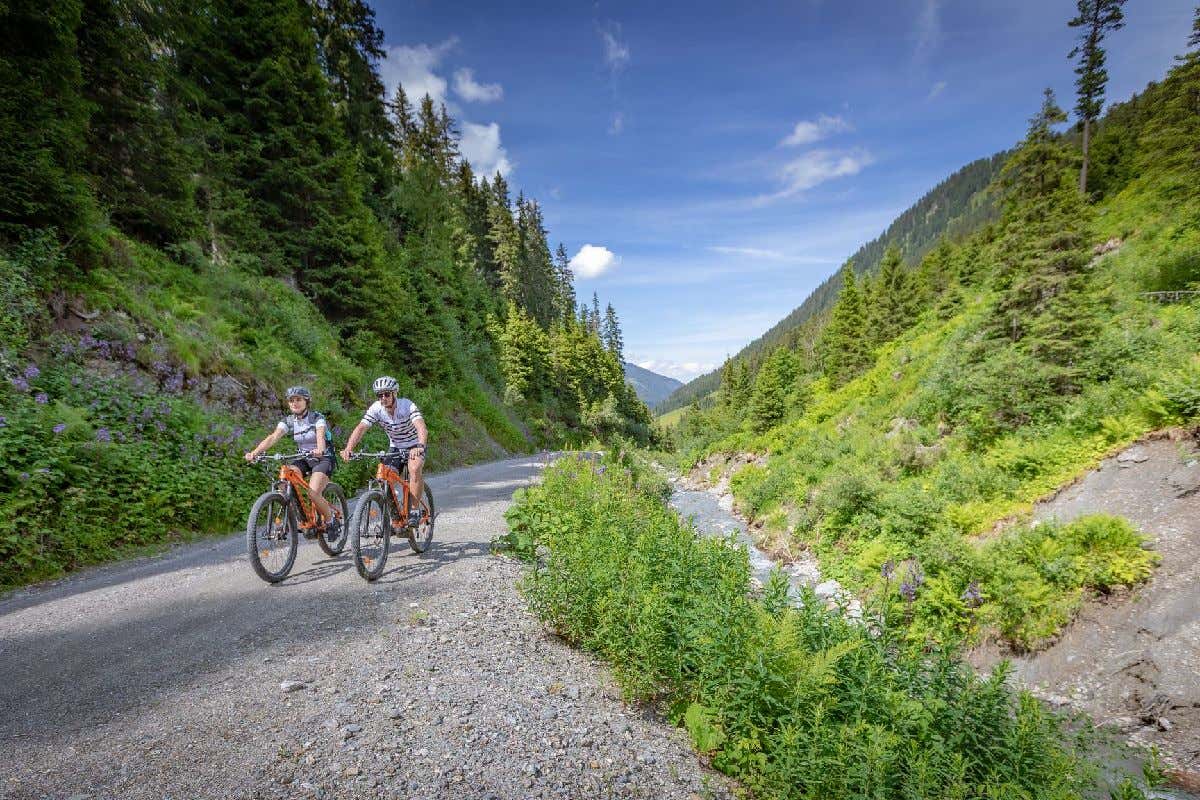 Toscana, Alto Adige o Tirolo? Ecco cosa fare con l'arrivo del primo sole Toscana, Alto Adige o Tirolo? Ecco cosa fare con l'arrivo del primo sole