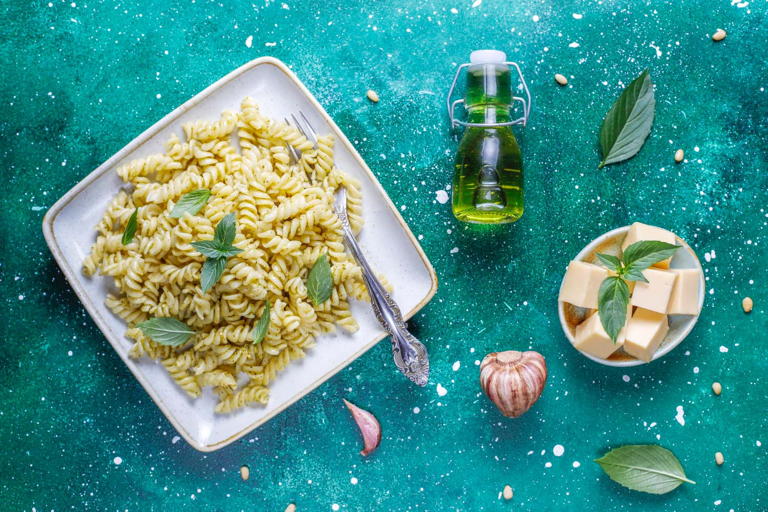 Pesto: un viaggio attraverso le origini e l'evoluzione di un condimento classico Pesto: un viaggio attraverso le origini e l'evoluzione di un condimento classico