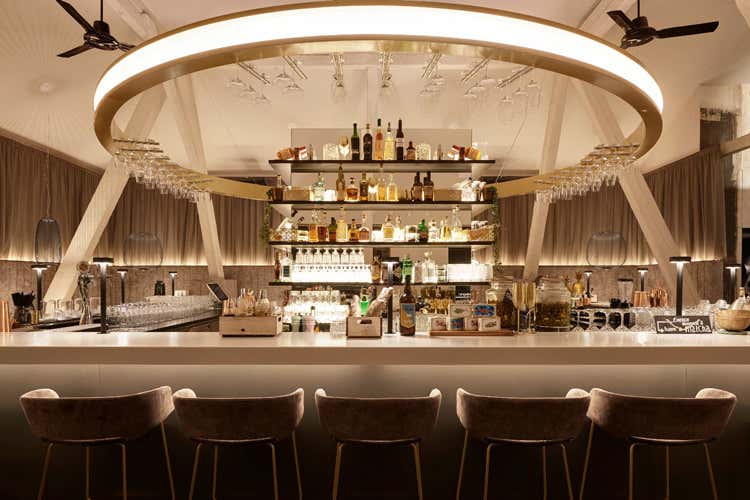 L'area bar (Philiaz, un viaggio nel gusto ispirandosi ai romanzi di Verne)