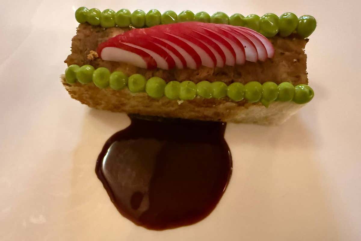 Toscana non solo da cartolina: il relais tra vigneti, orto e pici al ragù