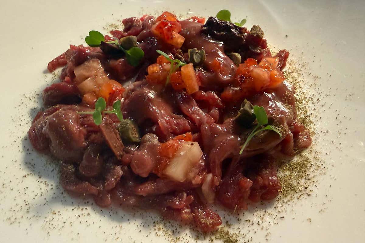 Il ristorante che cucina “nudo”: materia prima e identità nel cuore di Porta Romana