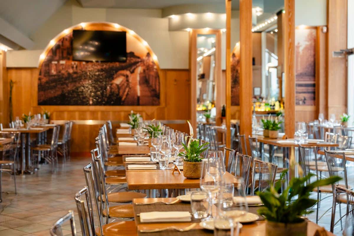 La sala del ristorante Pianeta Luna