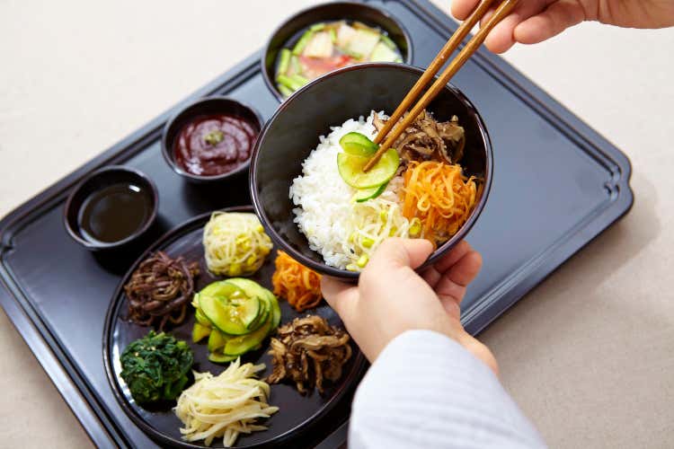 Chaesik Bibimbap A Roma la monaca buddista coreana Jeong Kwan svela la sua cucina templare