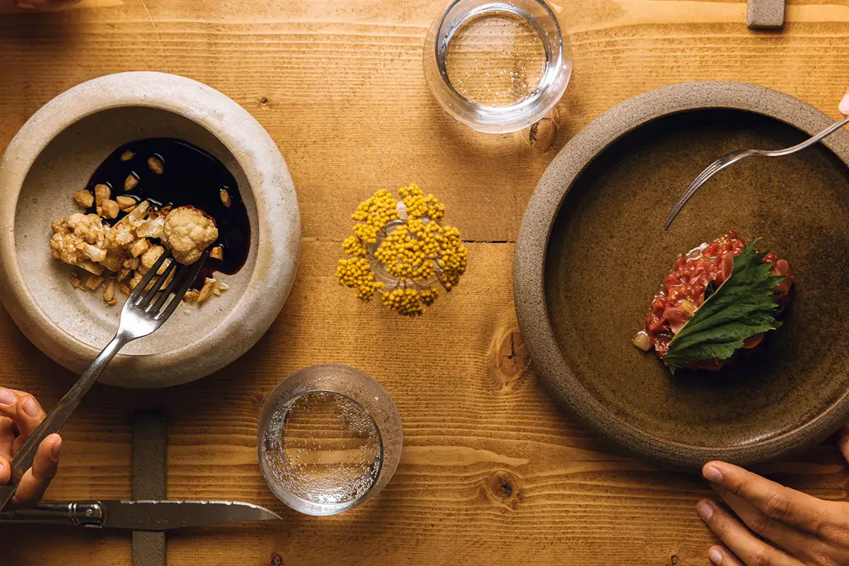 Nella proposta di Aede spazio a piatti poveri, fermentazioni e tecnica La cucina scandinava di Aede Dining alla conquista di Roma
