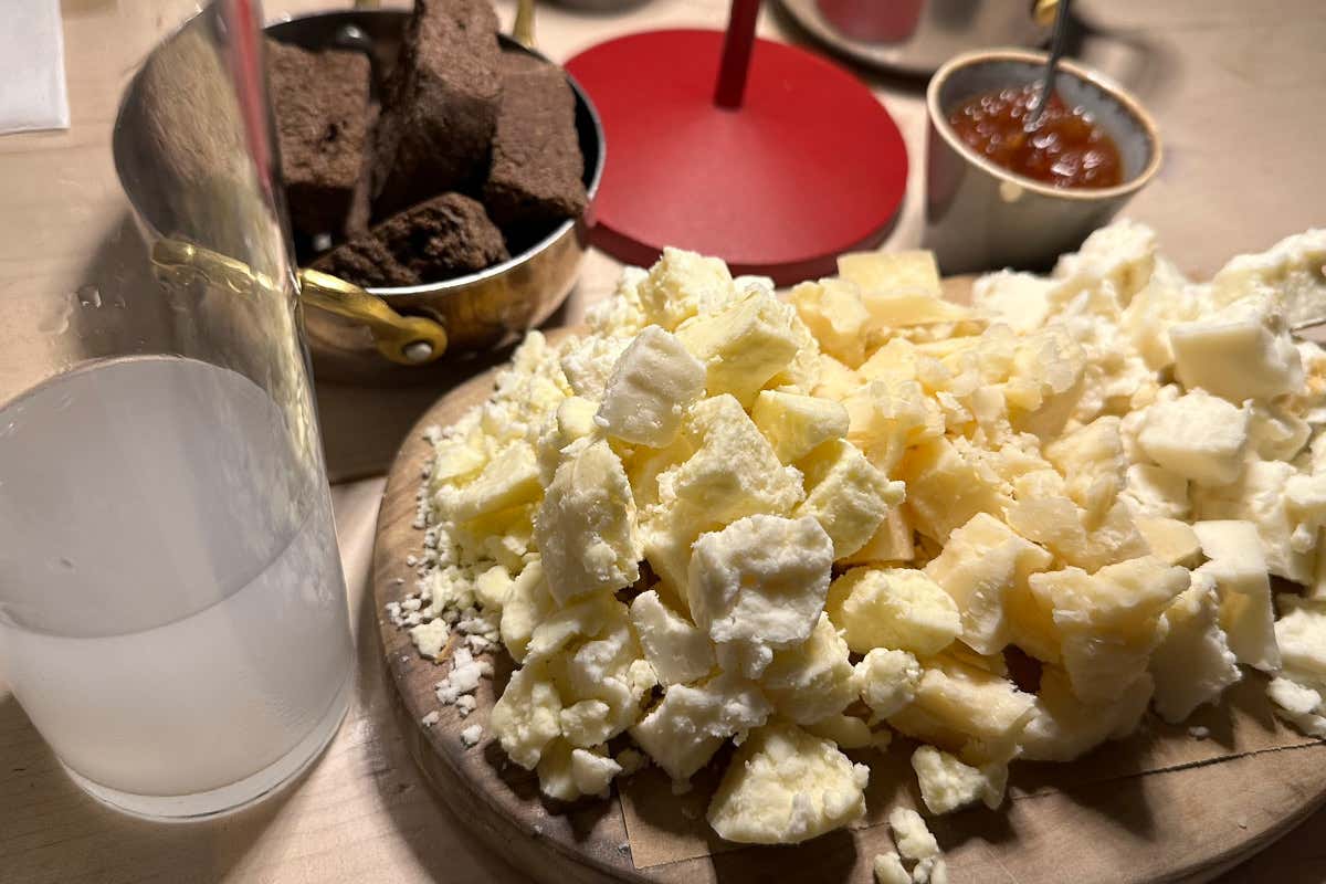 La gastronomia ad Atene Tutti i sorprendenti colori e gusti di Atene anche d'inverno