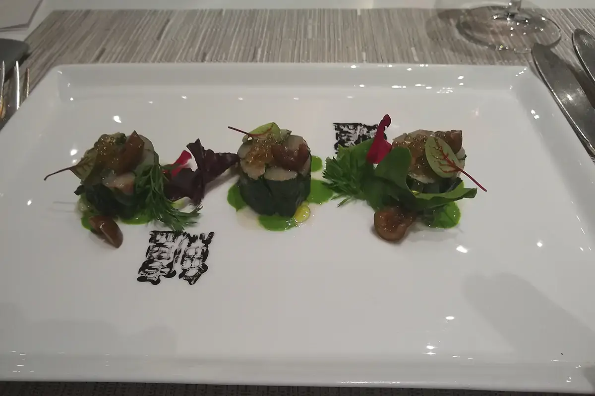 Sushi di spigola A Riccione l'Italia della cucina si specchia nei piatti del ristorante Green