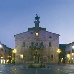 Piazza Matteotti, Cagli (Pu)