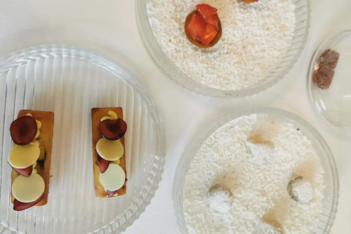 Piccola pasticceria Pochi tavoli per un’esperienza stellata: benvenuti da Sapio a Catania