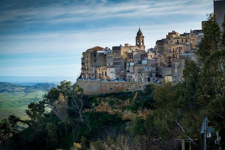 Uno scorcio del borgo di Butera (Sicilia) - La rinascita dei piccoli borghi Una possibilità per i ristoranti