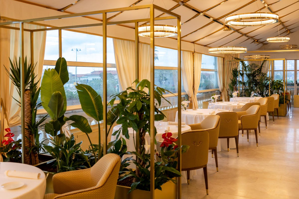 La nuova sala ristorante del Piccolo Principe (**) del Grand Hotel Principe di Piemonte a Viareggio Ambienti salubri certificati: primo in Italia il Grand hotel Principe di Piemonte