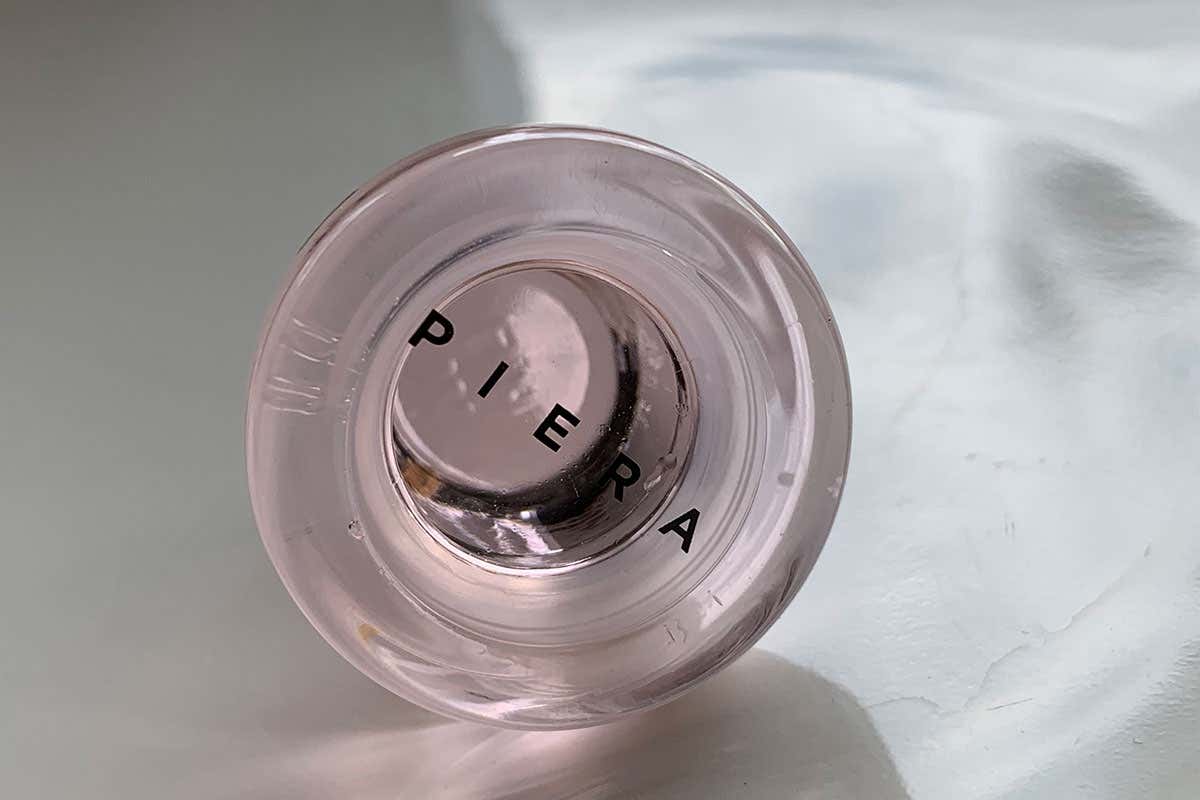 Il tappo firmato e premiato del Friuli Doc Grave Rosato 2020 Piera 1899, dentro un vino l’anima delle persone Il tappo firmato e premiato del Friuli Doc Grave Rosato 2020 Piera 1899, dentro un vino l’anima delle persone