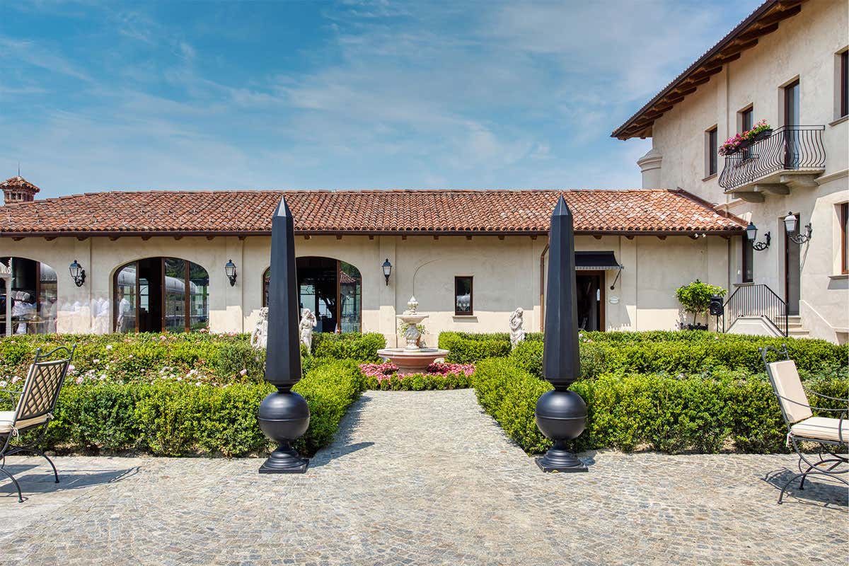 Dormire come Napoleone? C'è un relais che custodisce il suo letto a baldacchino Dormire come Napoleone? C'è un relais che custodisce il suo letto a baldacchino