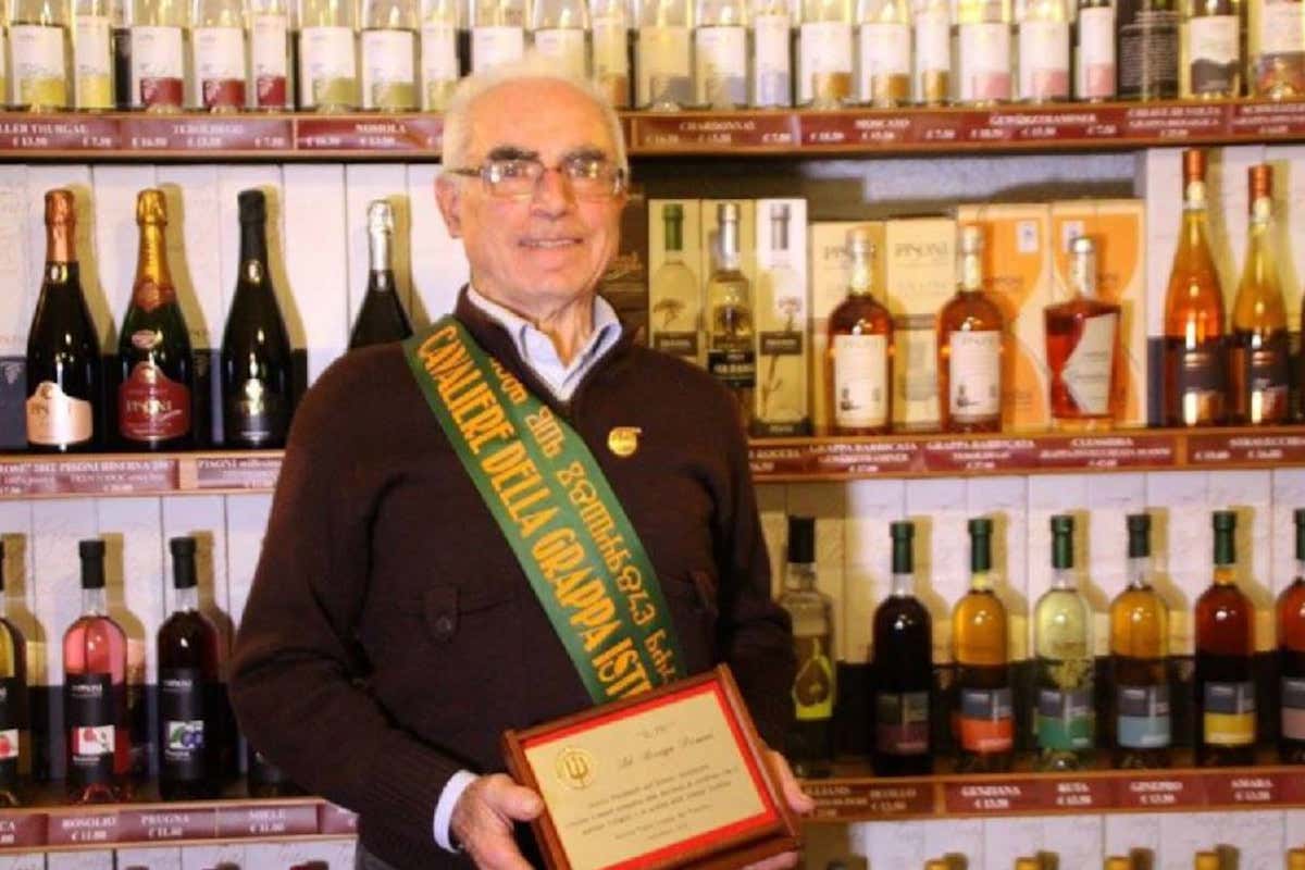 Arrigo Pisoni, cavaliere della grappa Distilleria Pisoni, eco la Clessidra Stravecchia 15 anni